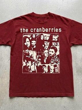 Gildan Maroon The Cranberries Graphic Tee